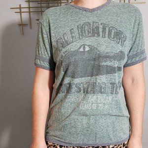 Vintage Style Alligator Wrestling Team shirt sz M